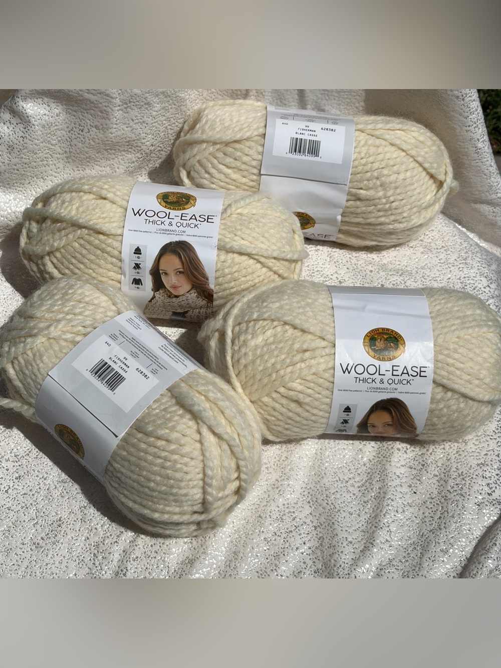 Wool-Ease Thick & Quick Cream Sweater Knit Yarn - Soft Cream